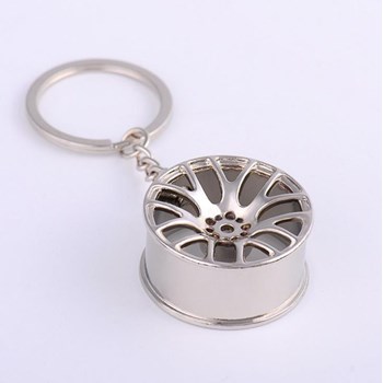 Car rim keyring Silver color