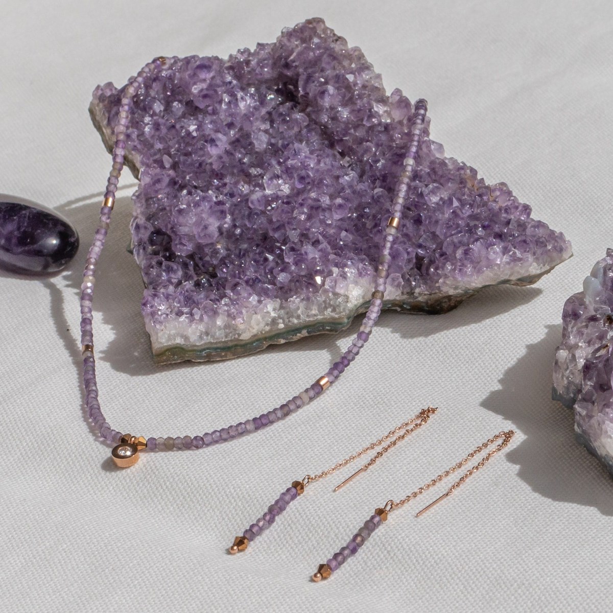 Collier, bracelet et boucles d'oreilles Lumia en pierres Améthyste - vue 5