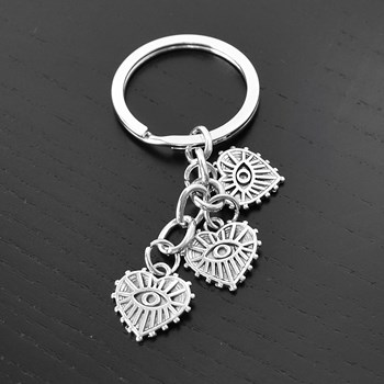 Keyring with 3 eye in a silver heart pendants