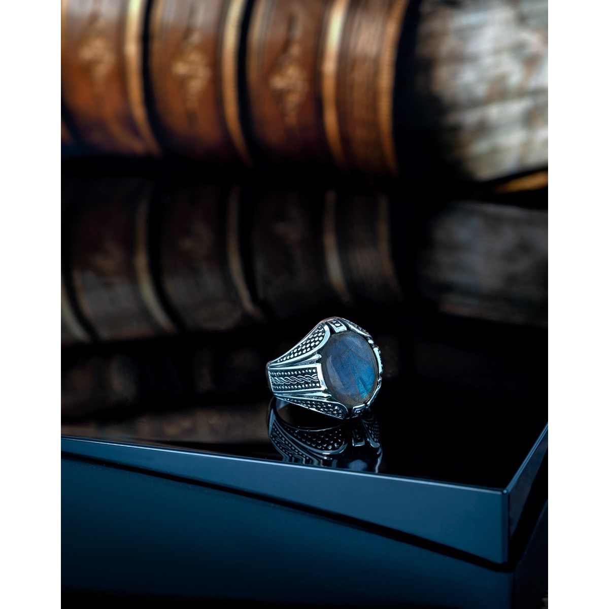 Bague Homme en Argent Vieilli avec Labradorite - Bijou Unique pour Occasions Spéciales | Aden - vue 3