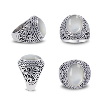 Bague Chevalière Homme en Argent Massif Vieilli avec Nacre Blanche | Aden