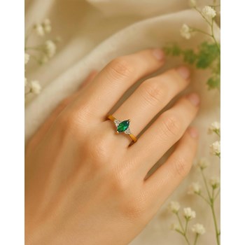 Bague Emeralda Or Jaune 14K avec Émeraude Marquise et Diamants | ADEN Joaillerie