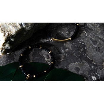 Bracelet Perles Heishi Pierres Naturelles Agate Noire Barre Acier Doré