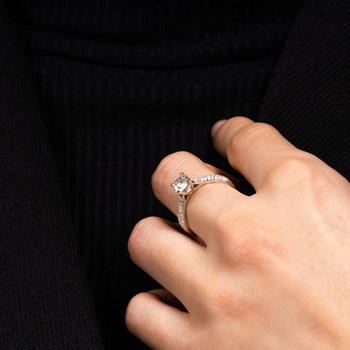 Bague 'Thalia' Or blanc et Topaze
