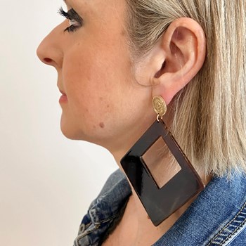 Lozenge dangling earrings