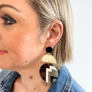 Two-tone dangling earrings