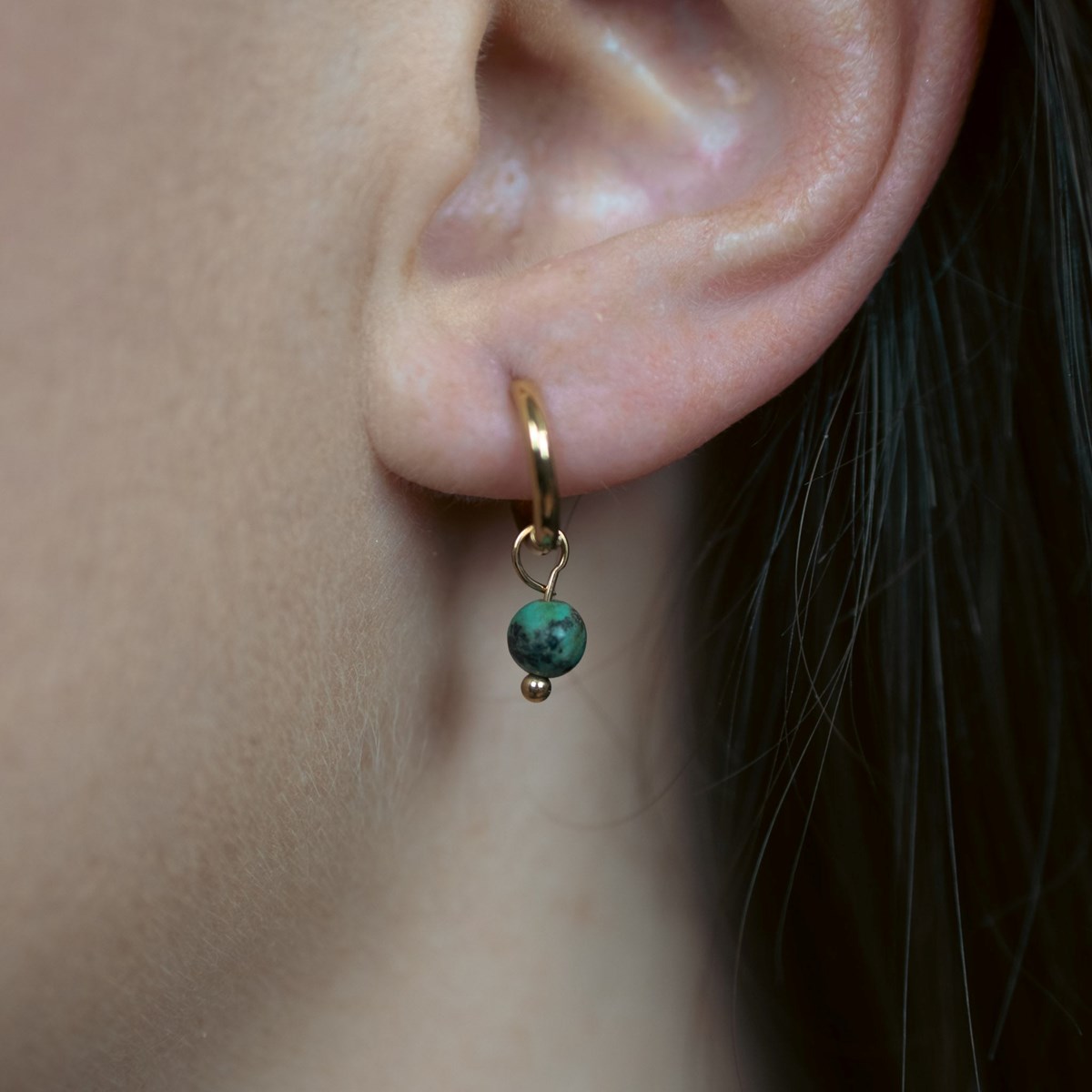 Boucles d'oreilles créoles Serena en pierres Turquoise Africain - vue 2