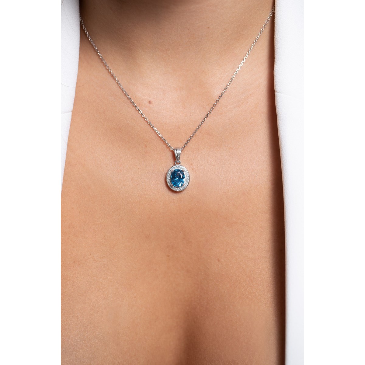 Collier mono-motif Victoria en Argent avec oxyde de zirconium bleu topaze - vue 3