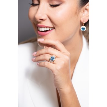 Bague Margaret en Plaqué Or avec oxyde de zirconium bleu topaze
