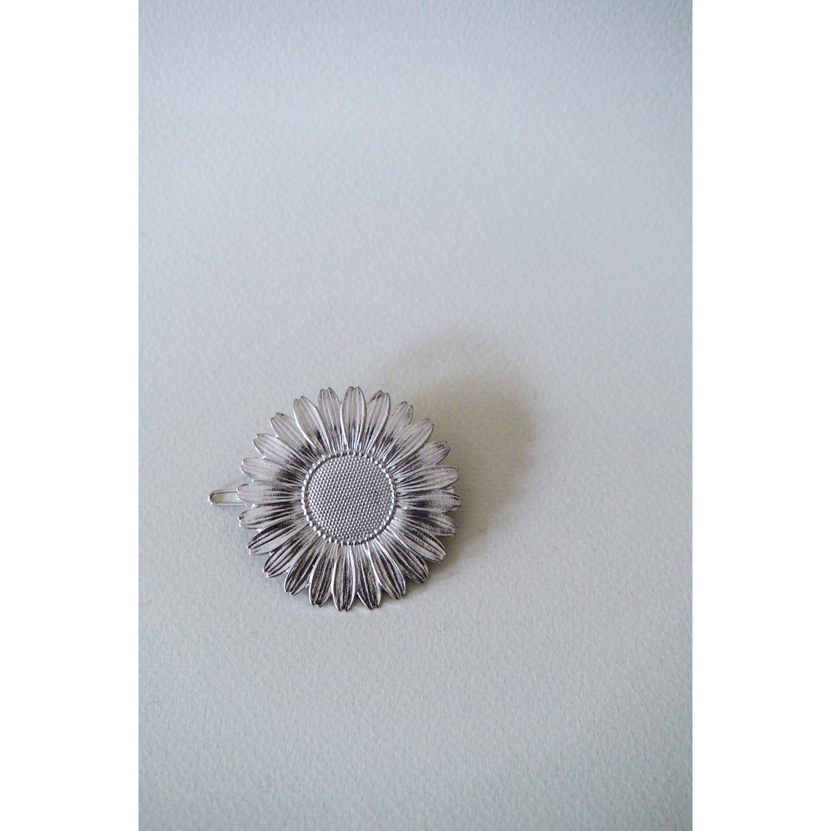 maxi barrette fleur plaqué argent - MAÏA - vue 2