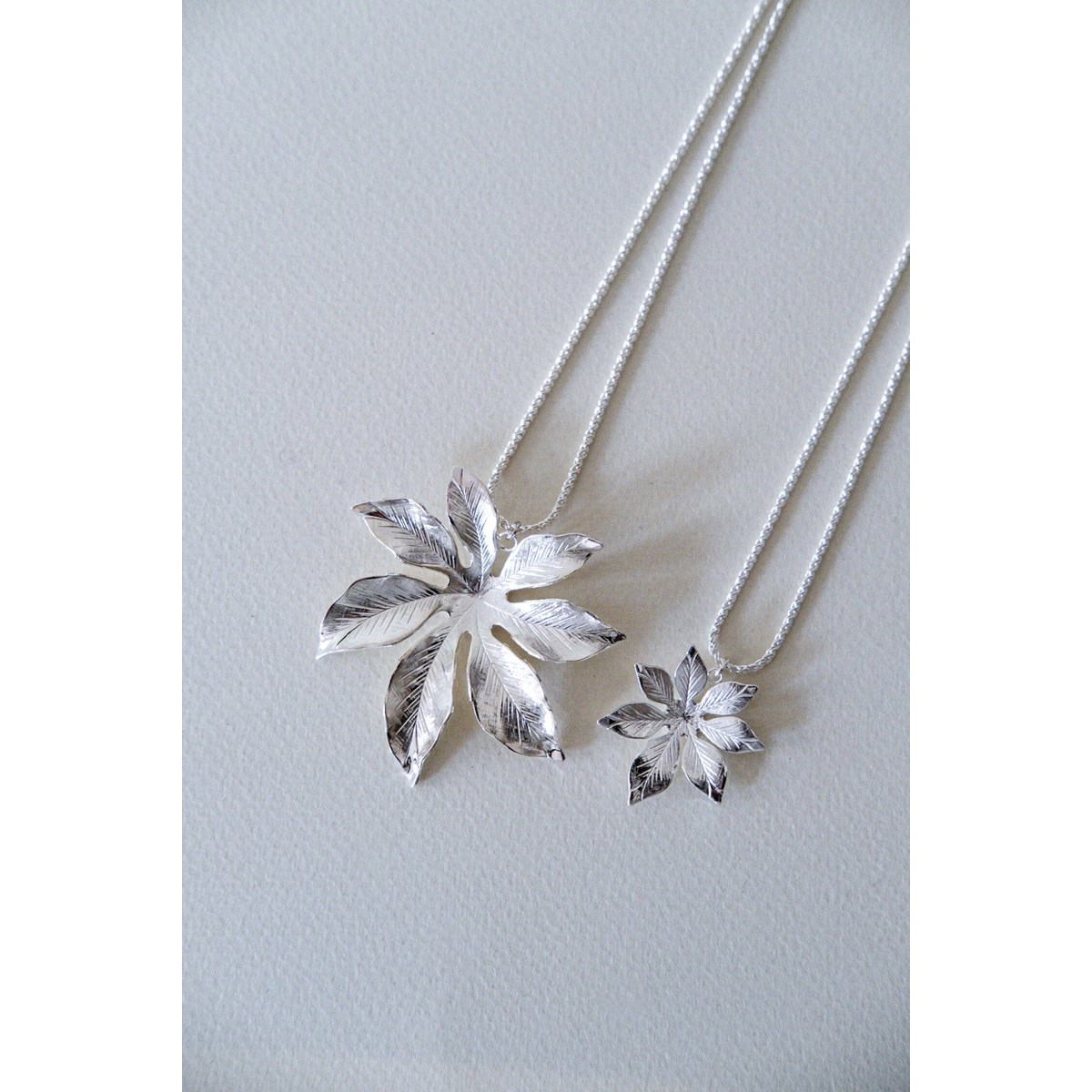 collier fleur plaqué argent - CHLORIS - vue 2