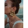 maxi boucles d'oreilles puces fleurs doré à l'or fin - HESPÉRIS - vue V2
