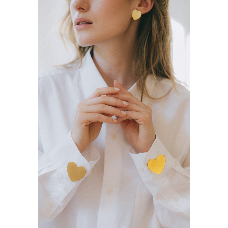 boucles d'oreilles puces coeurs doré à l'or fin - APHRODITE - vue 4