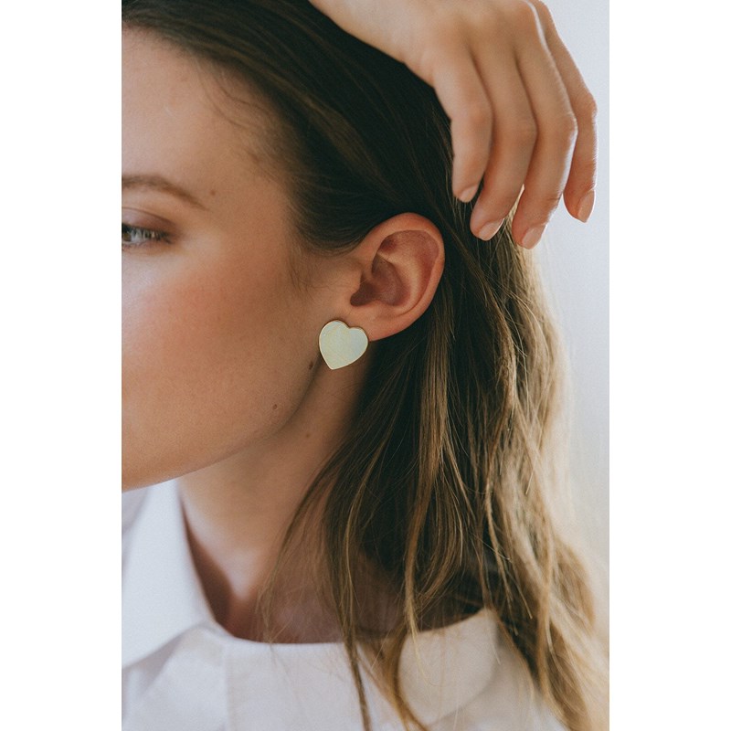 boucles d'oreilles puces coeurs doré à l'or fin - APHRODITE - vue 5