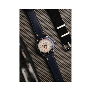 Montre Homme AVI-8 quartz - Bracelet cuir véritable de vachette + Nato - 3 aiguilles - Tuskegee