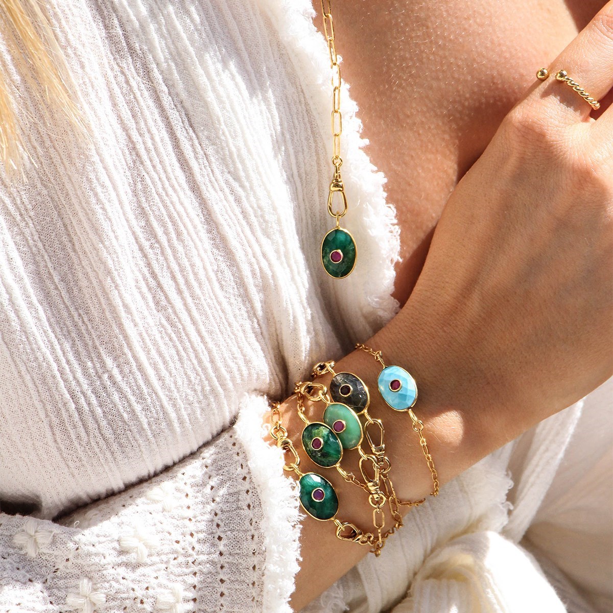 Sautoir oeil quartz émeraude doré à l'or fin 24k DEVA - vue 3