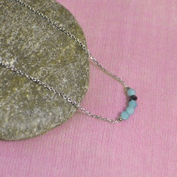 Collier Chaine Argent 925 Rhodié Quatre Perles Facettées d'Amazonite et Un Diamant Noir Facettée