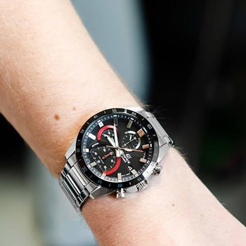 Montre Casio Edifice acier