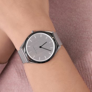 Montre femme Bering ultra slim acier argenté