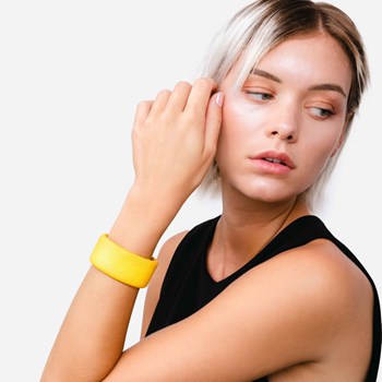 Yellow stingray bracelet 30