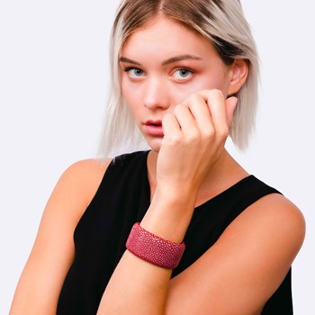 Rode pijlstaartrog armband 30