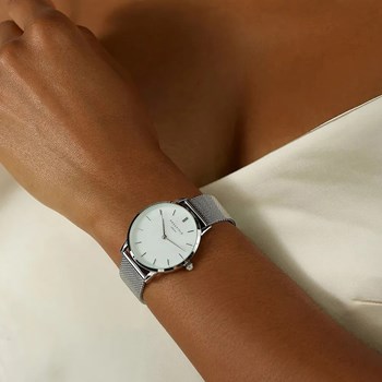 Montre femme Rosefield Pearl Edit maille mailanaise
argentée