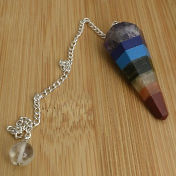 Pendule hexagonal 7 CHAKRAS perle à facettes