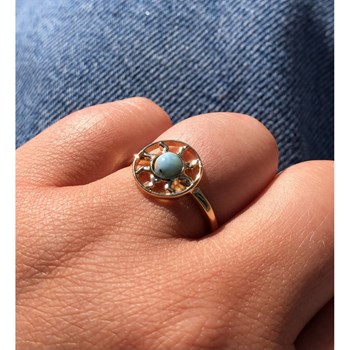 Bague Plaqué Or Médaille Ronde Soleil Ajouré et Demi Perle de Larimar