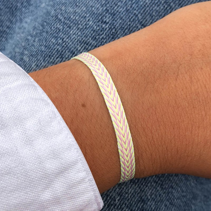 Bracelet Lien Tissé Blanc Flèches Jaune Fluo et Rose - vue 3