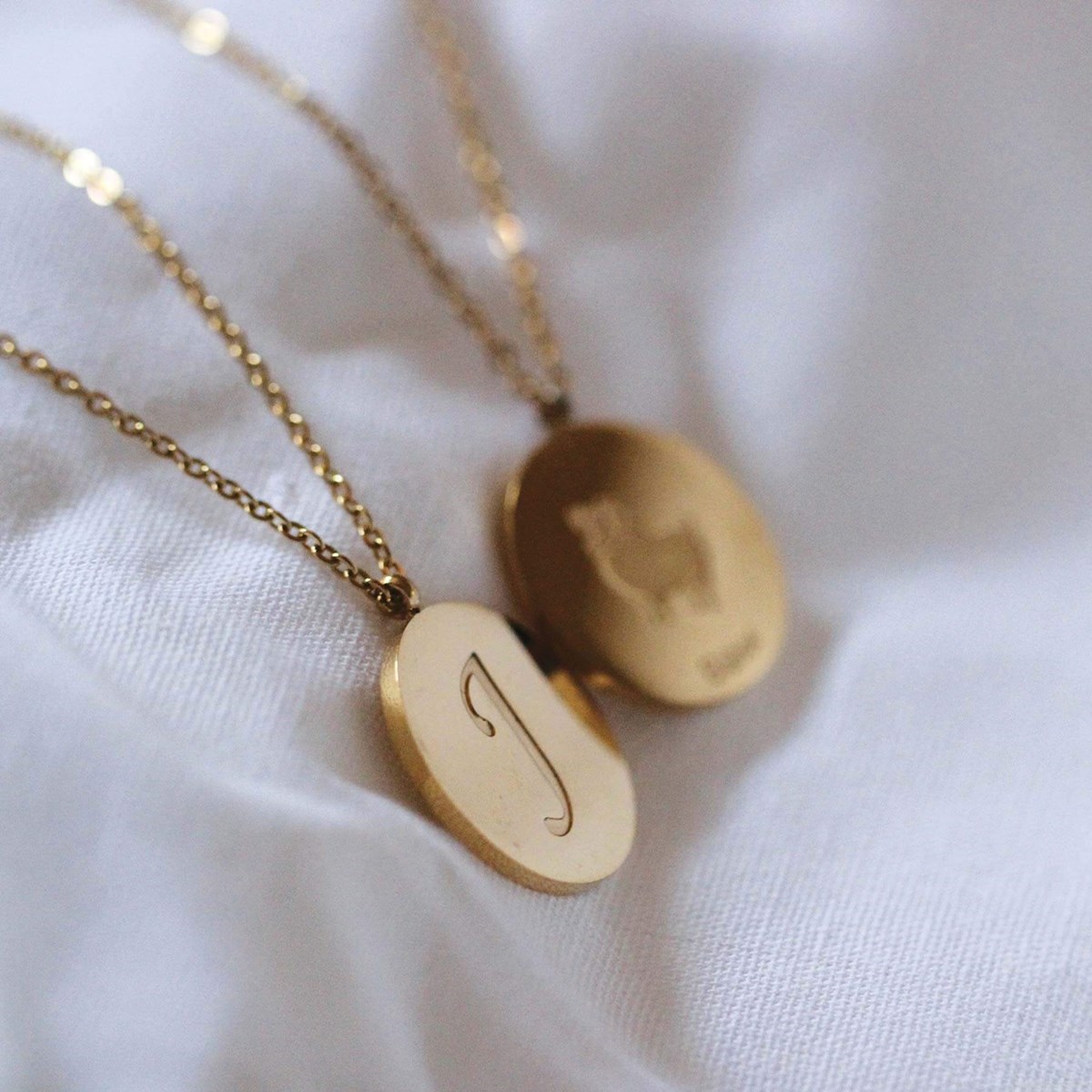 Collier Lettre J acier doré or - vue 3