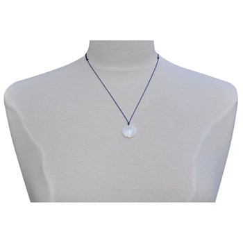 Mother-of-Pearl Scallop Link Necklace - Navy Blue
