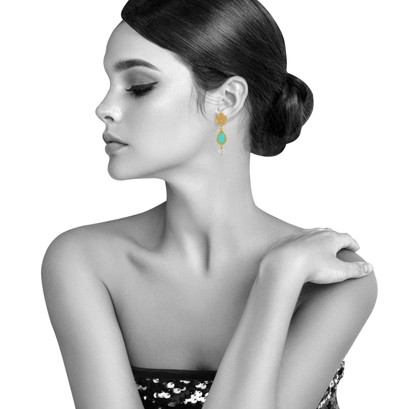 Boucles d'Oreilles Clous Métal Doré Fleur Goutte Émaillée et Perle Facettée - vue 4
