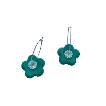 Boucles d'oreilles, créoles fleur verte - Modèle fait main