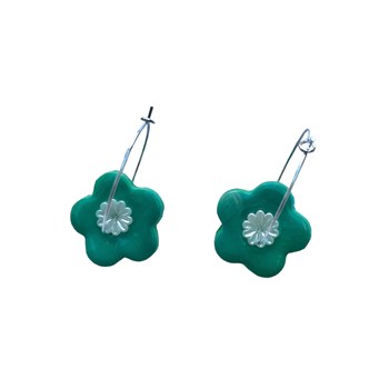 Boucles d'oreilles, créoles fleur verte - Modèle fait main