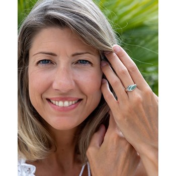 Bague Naia Argent 925 et Nacre Abalone | Design Vague Océane | Bijou Artisanal ADEN