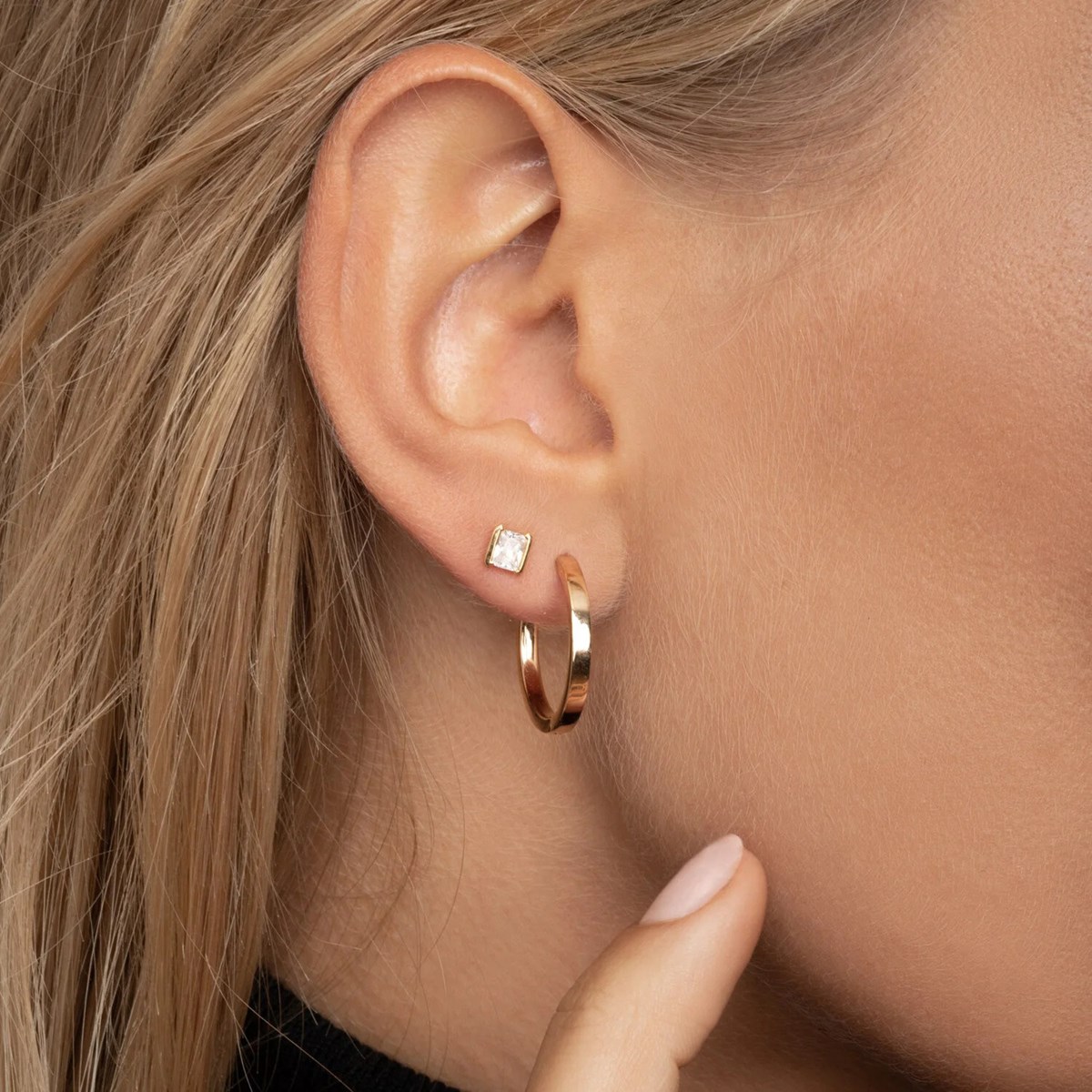 Boucles d'oreille puce Sif Jakobs ROCCANOVA PICCOLO
argent plaqué or et oxyde - vue 2