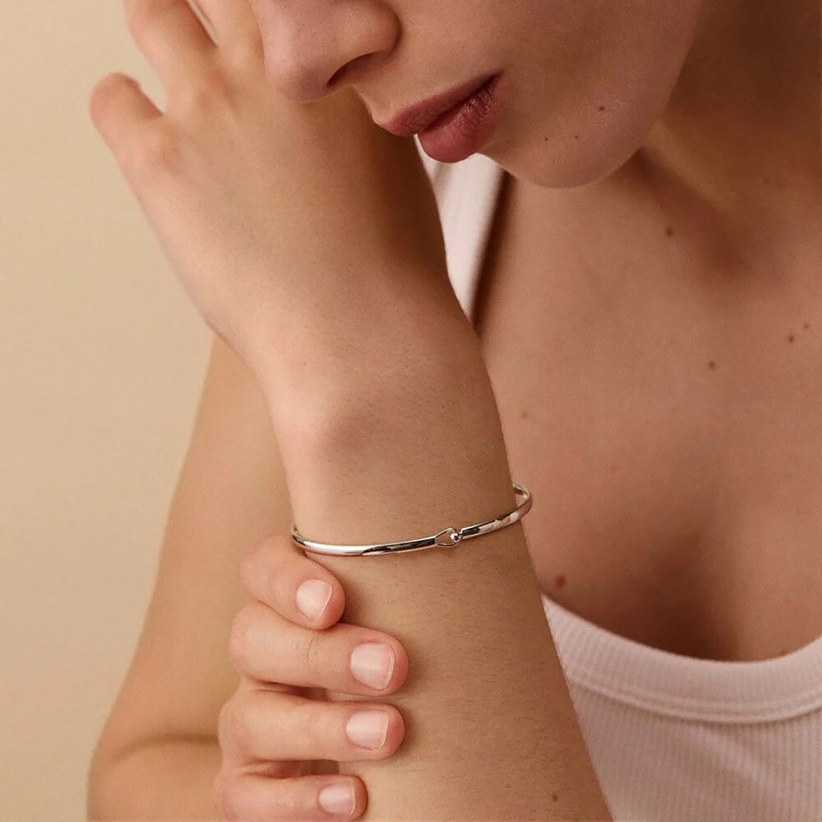 Bracelet jonc Agatha Bangle argent rhodié - vue 2