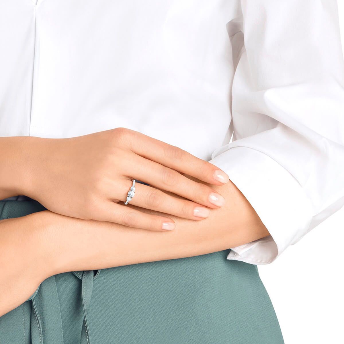 Bague Swarovski Attract Trilogy_x000D_
Taille 55 - vue 4