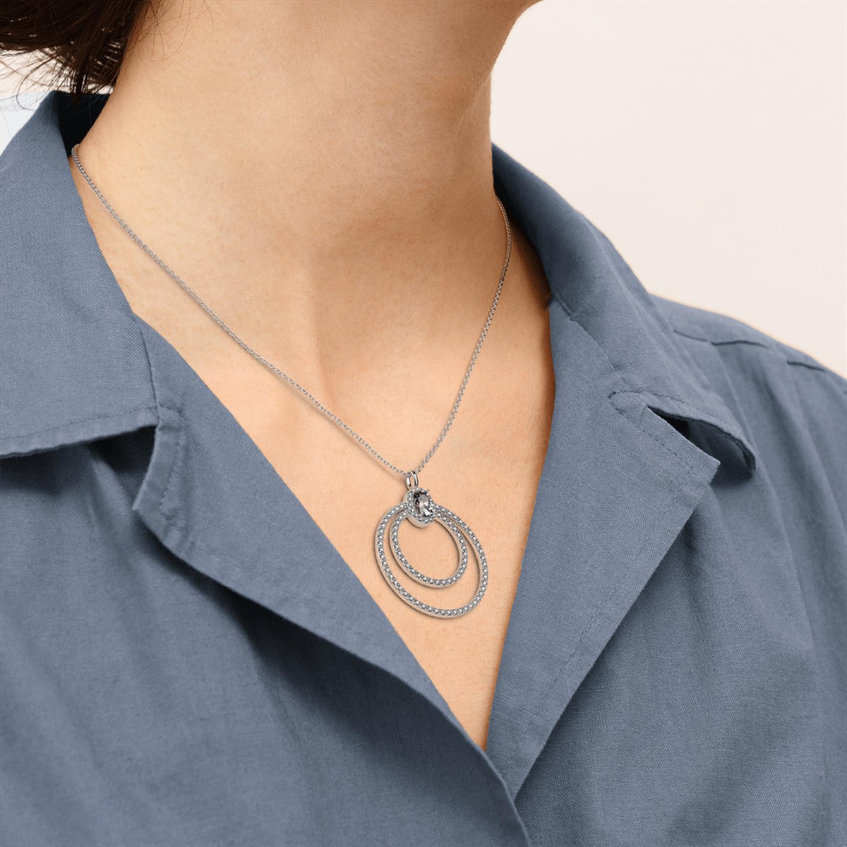 Collier Les Georgettes Nuit argenté 20mm
Collection Les Précieuses - vue 2