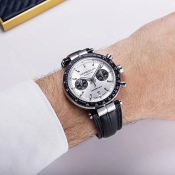 Montre Herbelin Edition limitée 209/300
Newport Heritage Bicompax