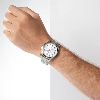 Montre Festina classique titane