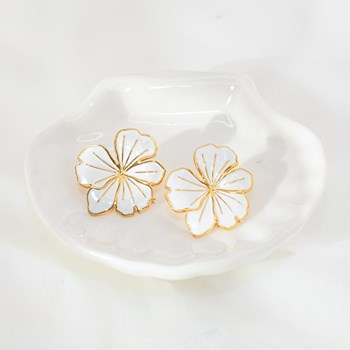 White flower earrings