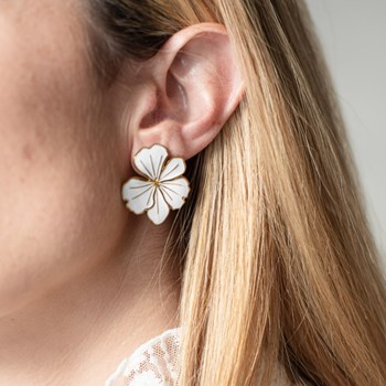White flower earrings
