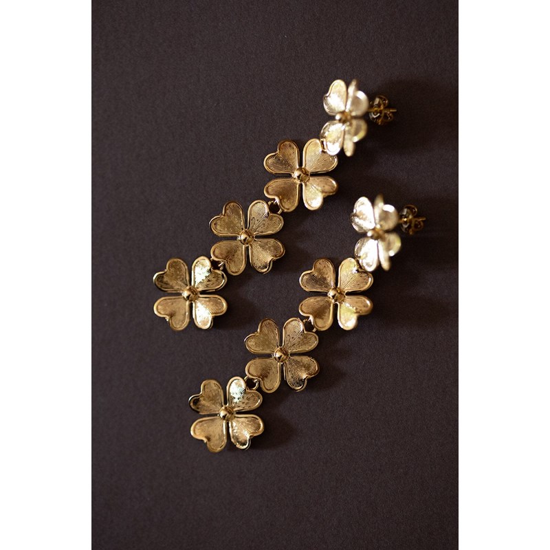 boucles d'oreilles puces pendantes trèfles doré à l'or fin - LÉON - vue 3