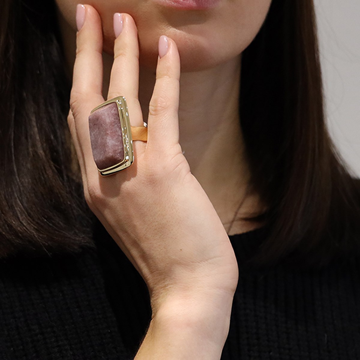Bague à Volume Rectangle En Argent Doré Et Pierre Naturelle Malachite - vue 2