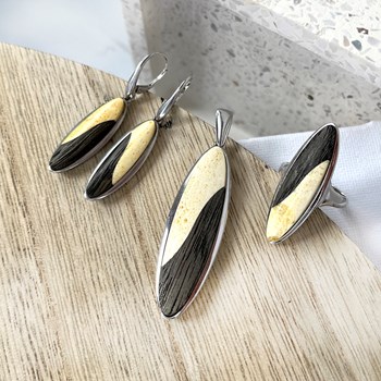 Boucle d'oreille ambre, chêne