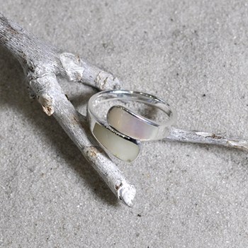 925 Silver Ring You and Me Mother-of-Pearl Drops