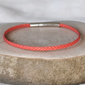 Bracelet Femme Tresse Plate en Cuir Mat Fermoir Clip Acier Inoxydable - Rouge Foncé