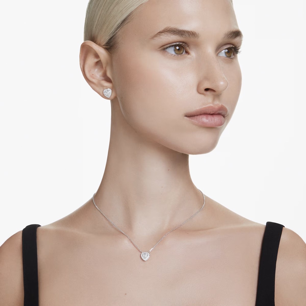 Pendentif Ariana Grande x Swarovski Angelic
coeur argenté - vue 2