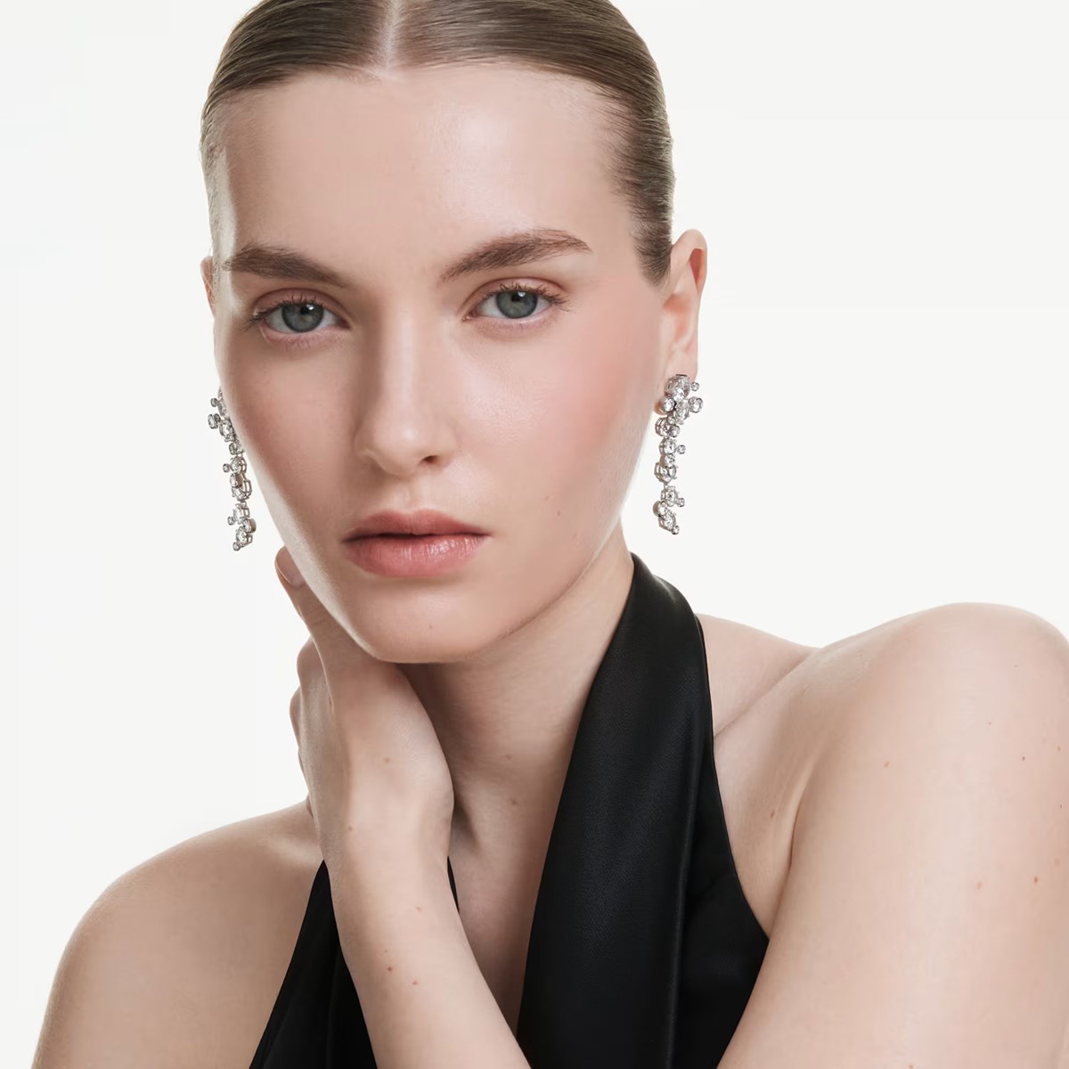 Boucles d'oreilles Swarovski Constella longues - vue 2